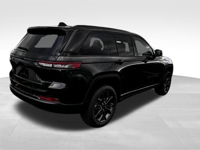 new 2025 Jeep Grand Cherokee car, priced at $49,549