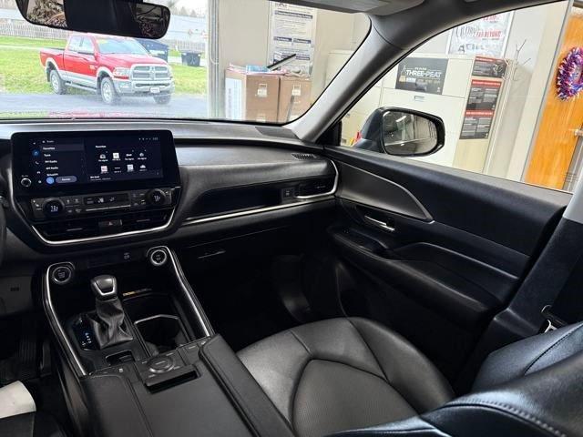 used 2024 Toyota Grand Highlander car, priced at $45,995