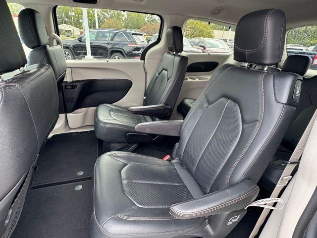 used 2020 Chrysler Pacifica car, priced at $12,984