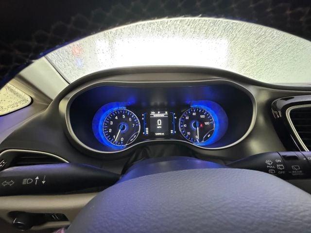 used 2020 Chrysler Pacifica car, priced at $12,984