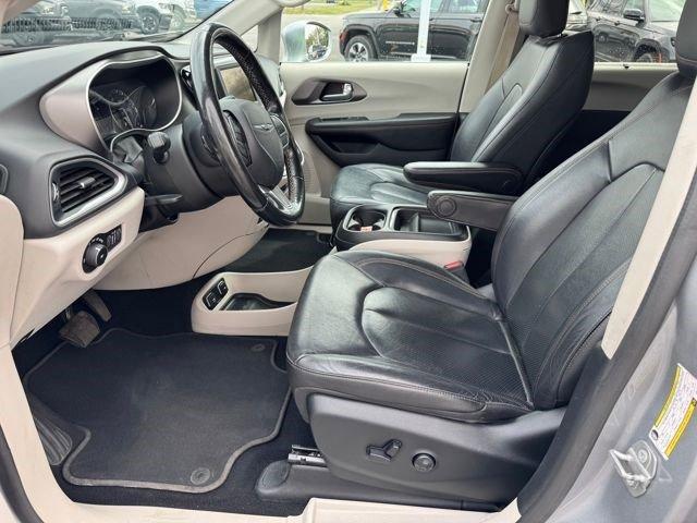 used 2020 Chrysler Pacifica car, priced at $13,992