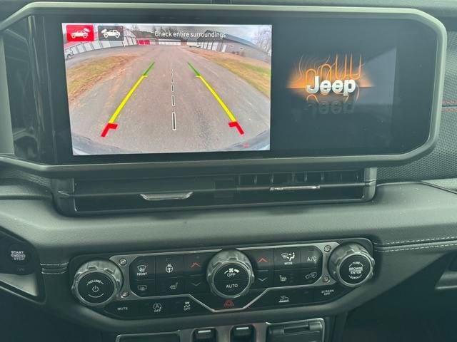 new 2025 Jeep Wrangler car