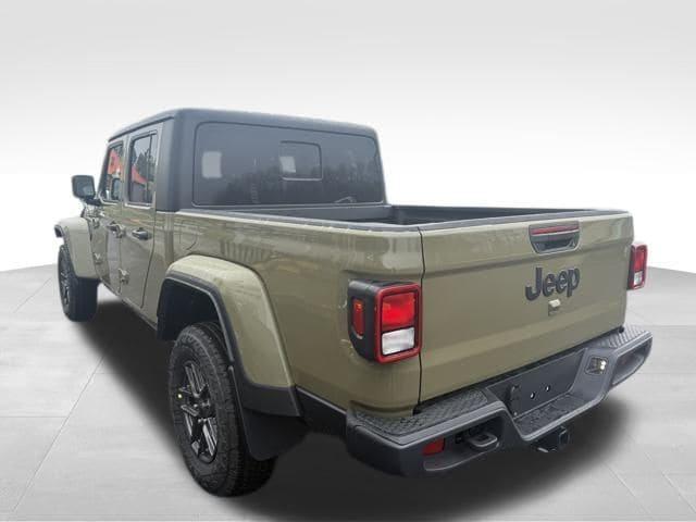 new 2025 Jeep Gladiator car, priced at $48,198