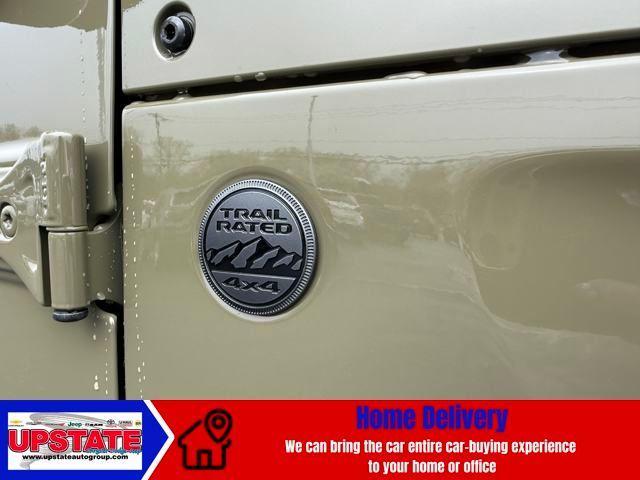 new 2025 Jeep Gladiator car, priced at $48,198
