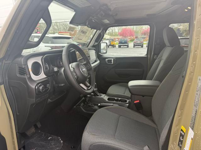 new 2025 Jeep Gladiator car, priced at $51,075