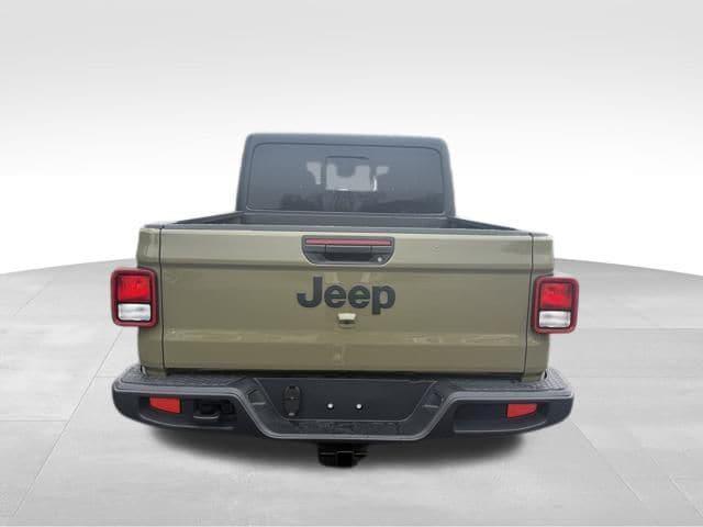 new 2025 Jeep Gladiator car, priced at $48,198