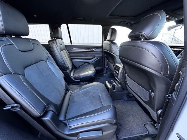 new 2025 Jeep Grand Cherokee L car, priced at $40,992