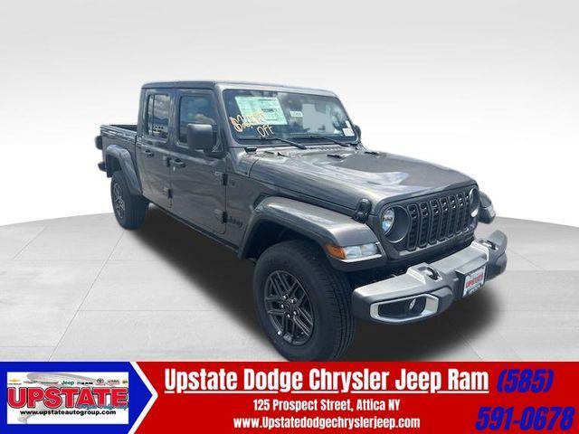 new 2024 Jeep Gladiator car, priced at $46,975