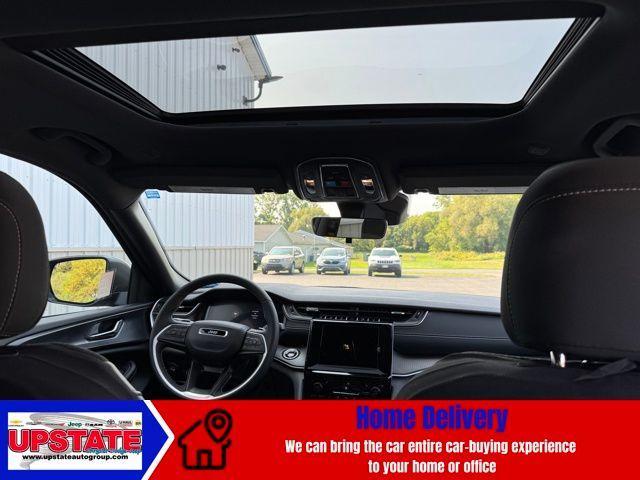 used 2025 Jeep Grand Cherokee car, priced at $36,140