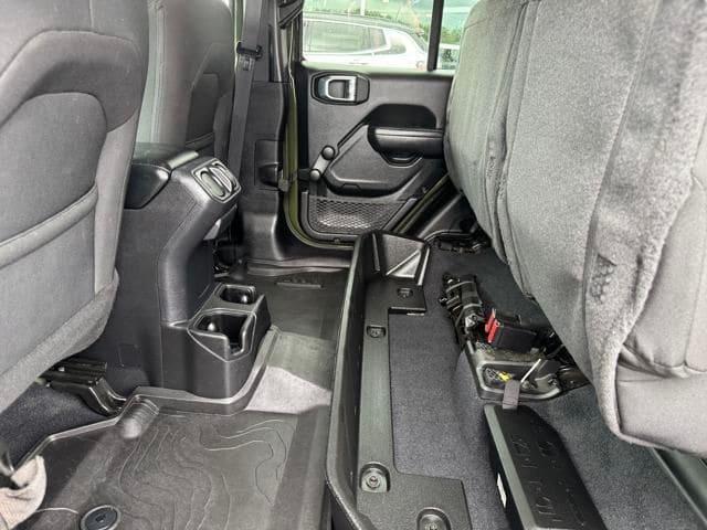 used 2022 Jeep Gladiator car, priced at $35,377