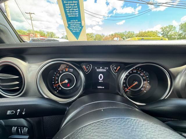 used 2022 Jeep Gladiator car, priced at $35,377