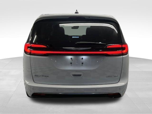 new 2024 Chrysler Pacifica car, priced at $49,175