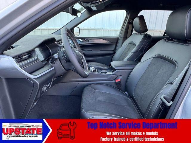 new 2025 Jeep Grand Cherokee car, priced at $41,782
