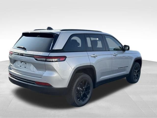 new 2025 Jeep Grand Cherokee car, priced at $41,782