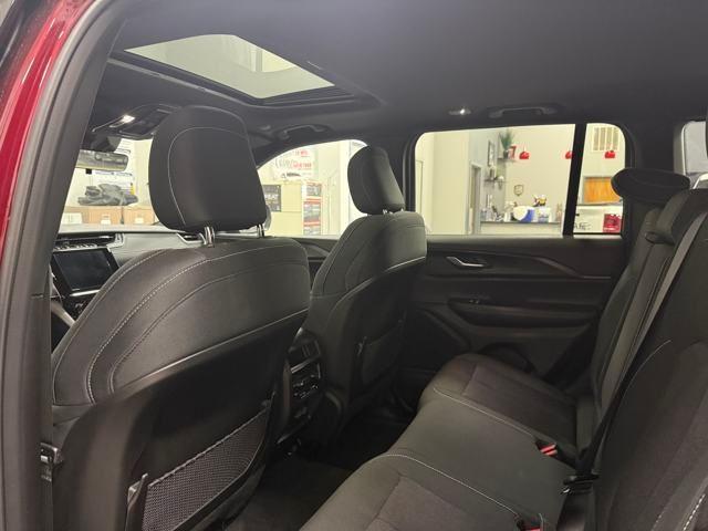 new 2025 Jeep Grand Cherokee car, priced at $41,583