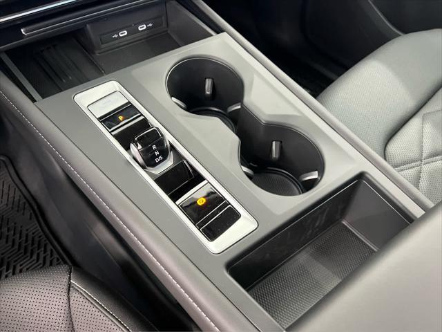 new 2025 Volkswagen Atlas car, priced at $40,700