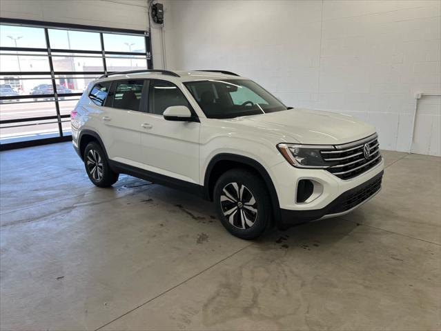new 2025 Volkswagen Atlas car, priced at $40,700
