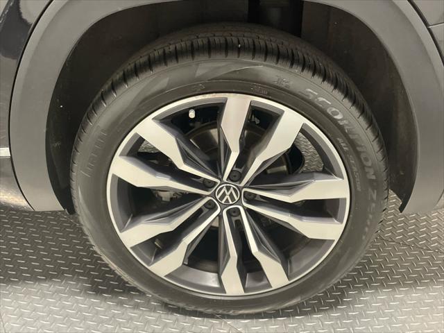used 2022 Volkswagen Atlas car, priced at $35,755