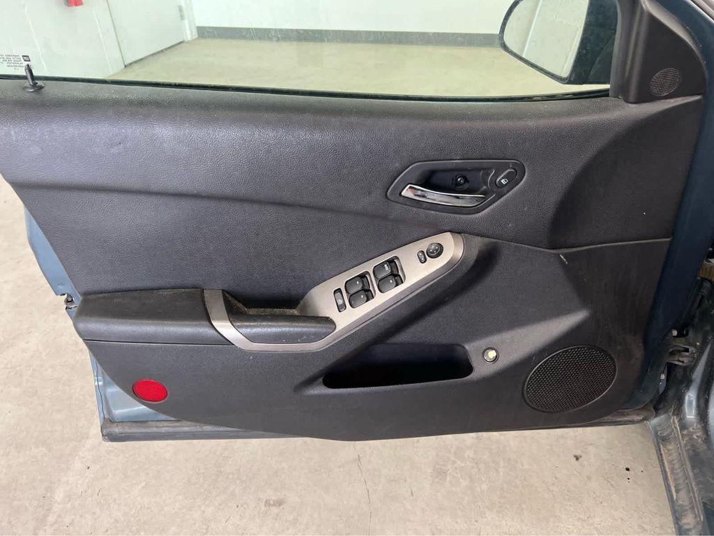 used 2006 Pontiac G6 car, priced at $2,250