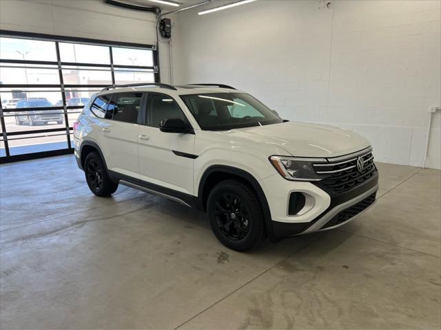 new 2025 Volkswagen Atlas car, priced at $47,370