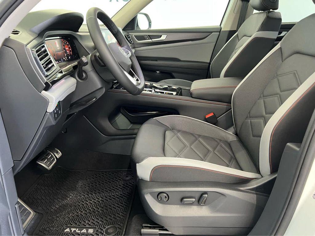 new 2025 Volkswagen Atlas car, priced at $48,498