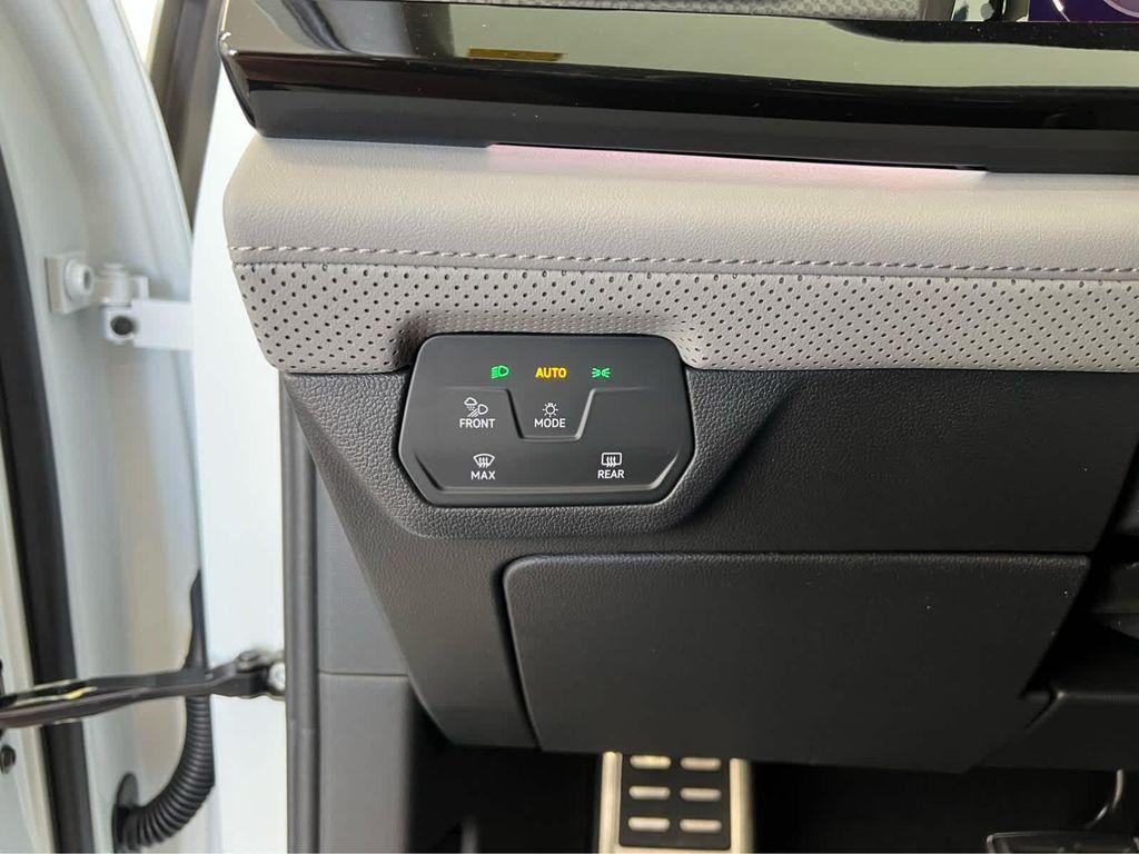 new 2025 Volkswagen Atlas car, priced at $48,498