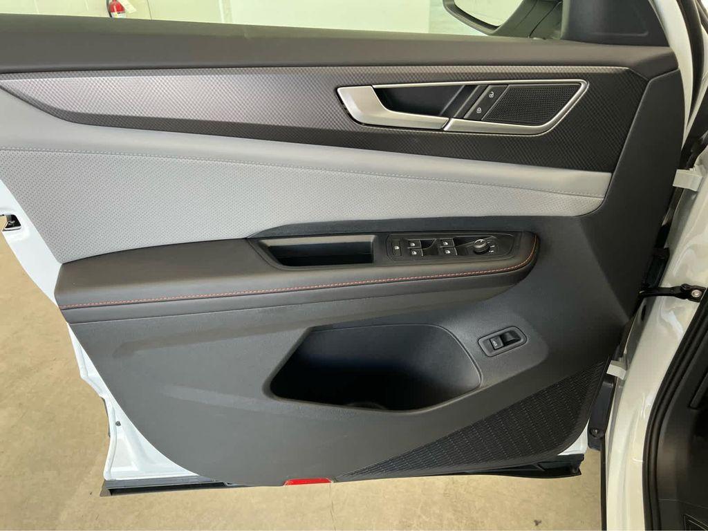 new 2025 Volkswagen Atlas car, priced at $48,498