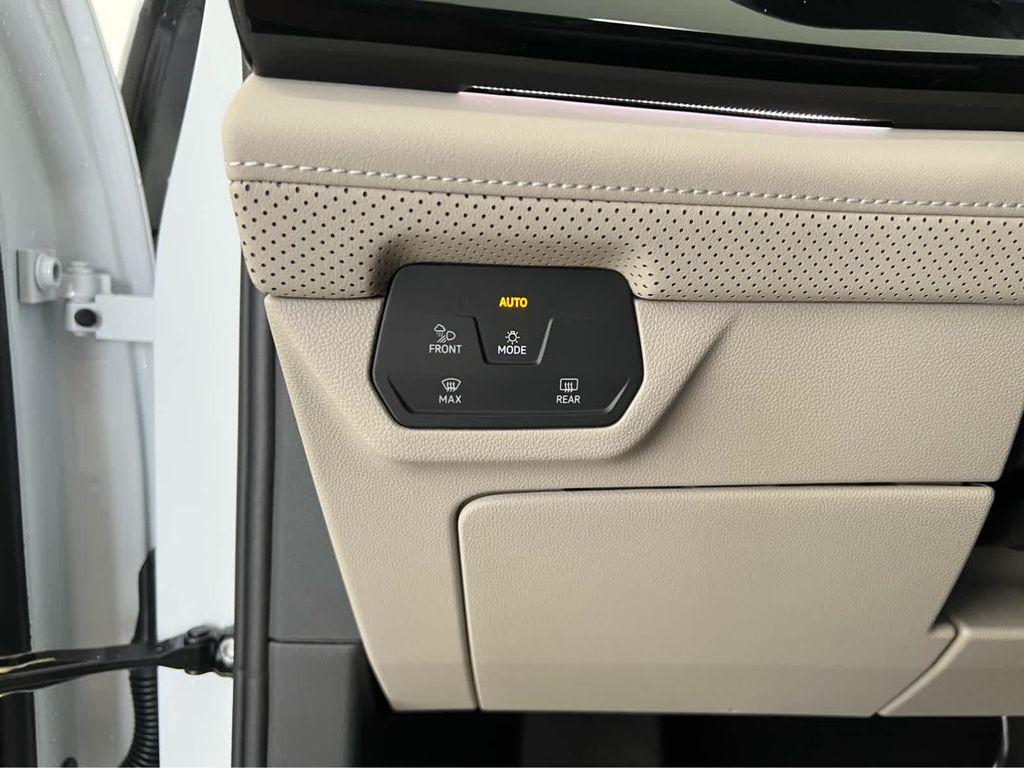 new 2026 Volkswagen Atlas car, priced at $53,099