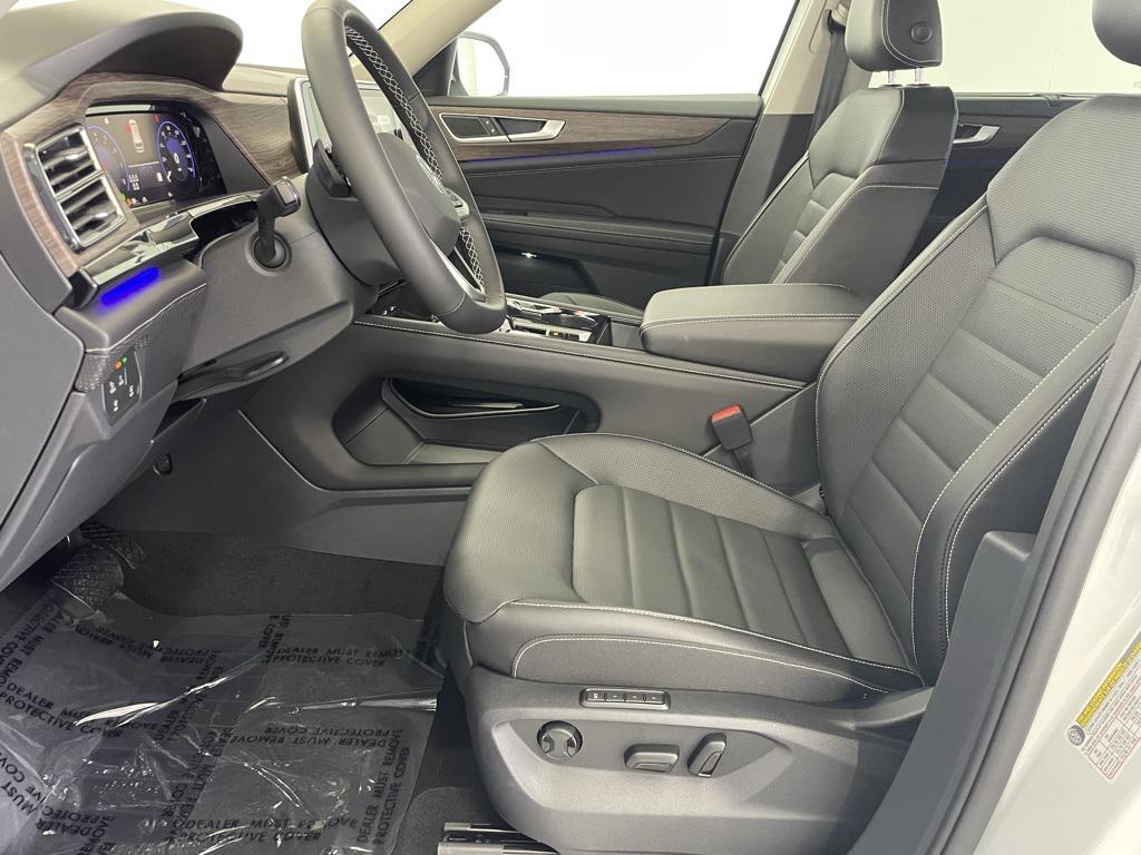 new 2025 Volkswagen Atlas car, priced at $49,150