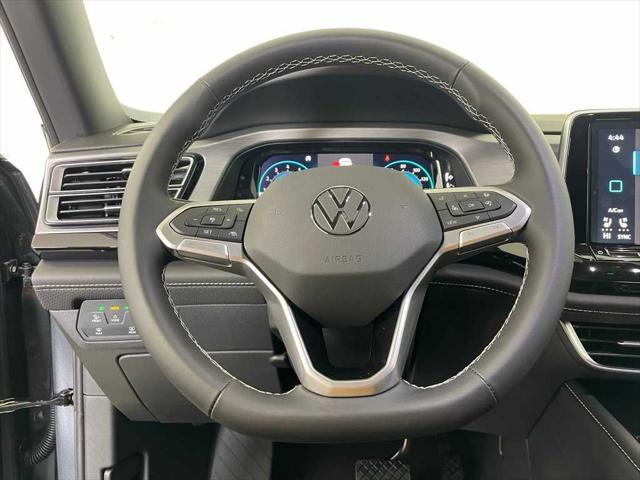 new 2025 Volkswagen Atlas Cross Sport car, priced at $45,678