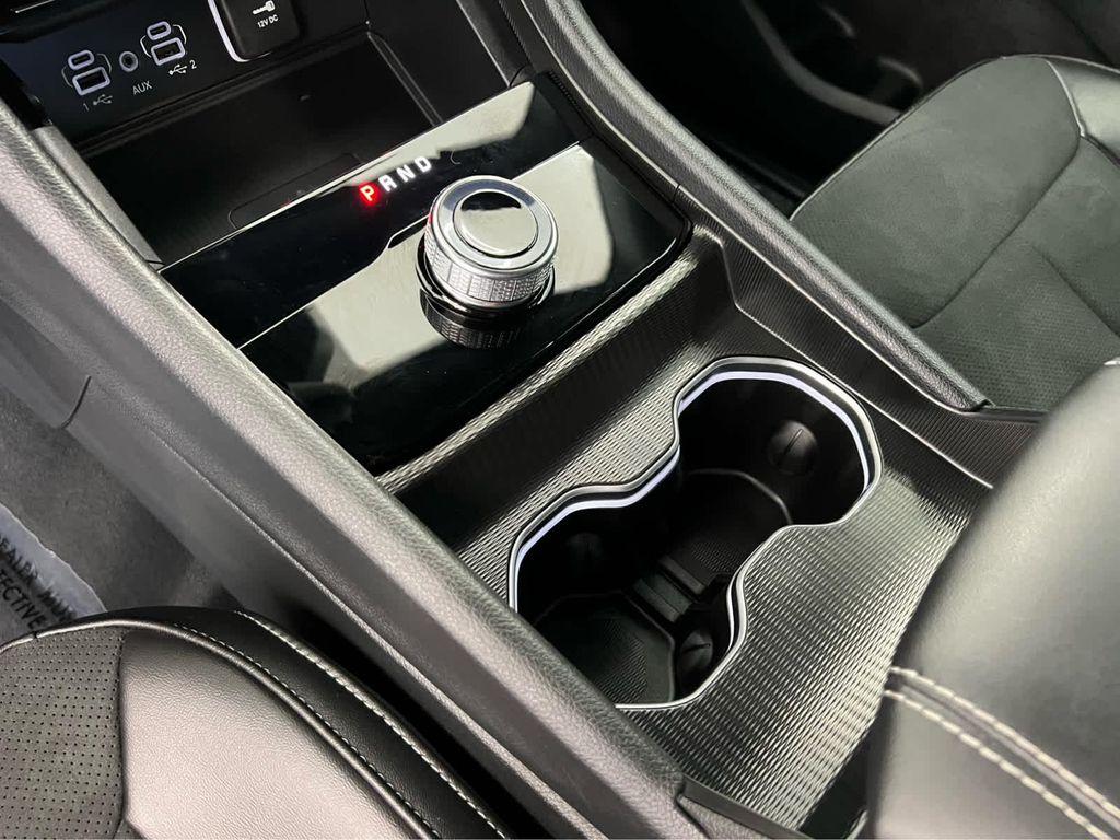 used 2024 Jeep Grand Cherokee car, priced at $38,590