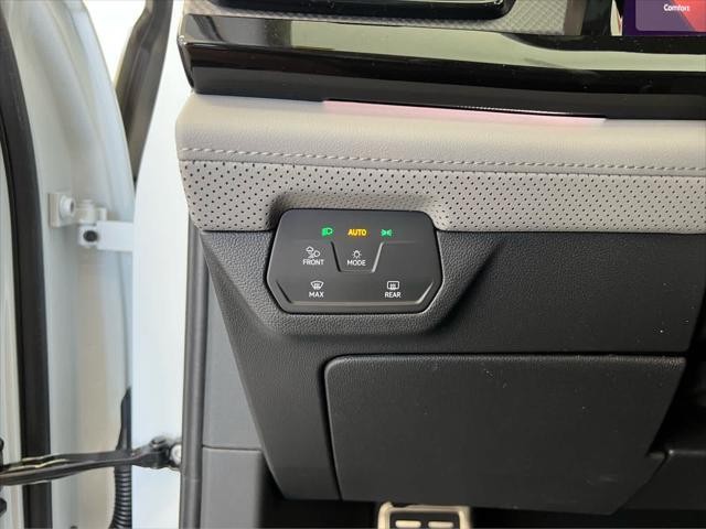new 2025 Volkswagen Atlas car, priced at $47,925