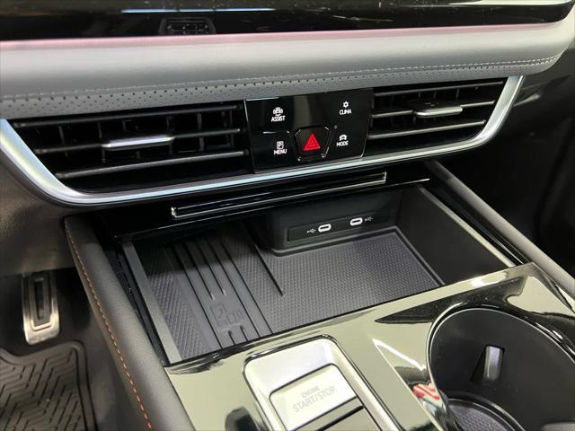 new 2025 Volkswagen Atlas car, priced at $47,925