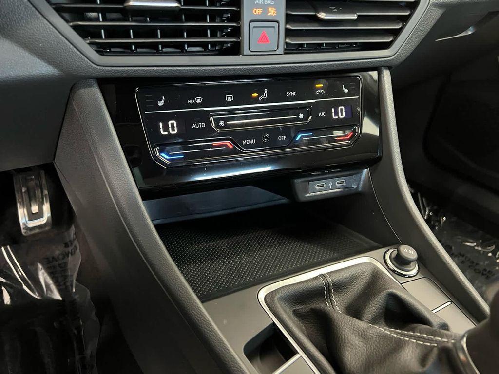new 2025 Volkswagen Jetta car, priced at $26,021