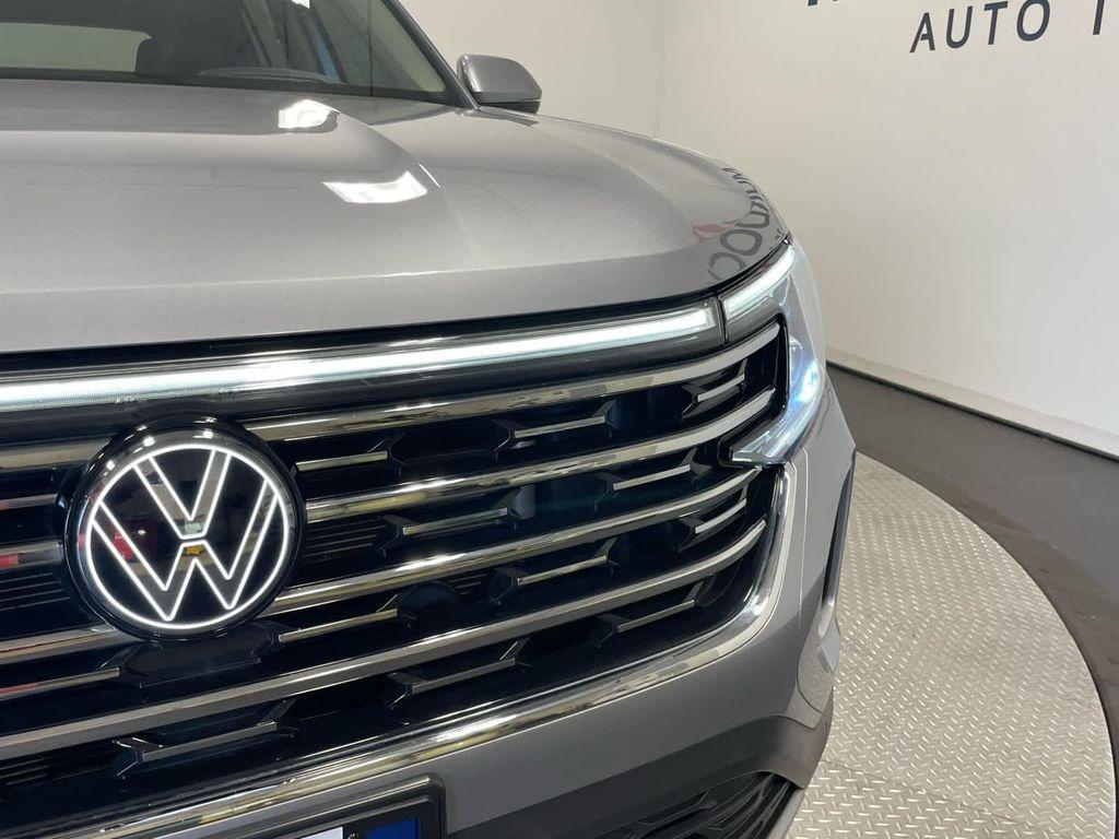 used 2024 Volkswagen Atlas car, priced at $37,255