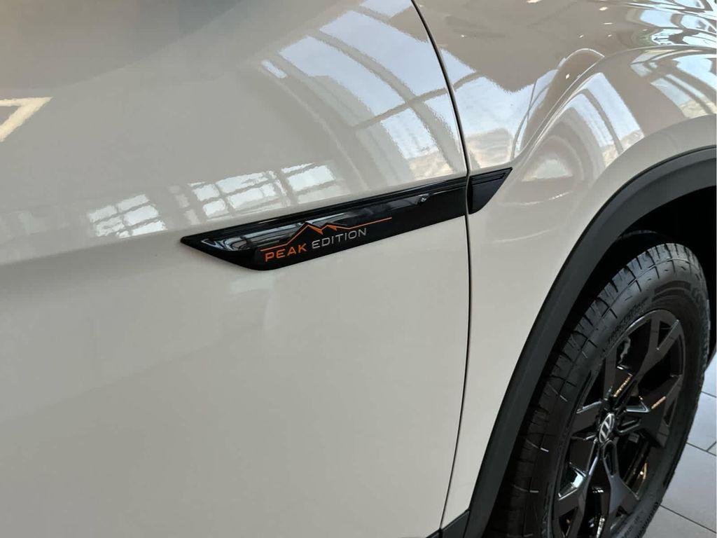 new 2025 Volkswagen Atlas car, priced at $47,311