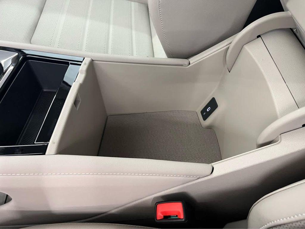 new 2025 Volkswagen Atlas car, priced at $48,931