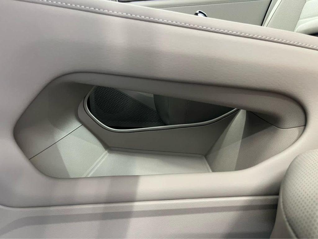 new 2025 Volkswagen Atlas car, priced at $48,931