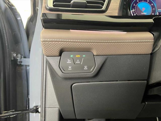 new 2025 Volkswagen Atlas car, priced at $51,550