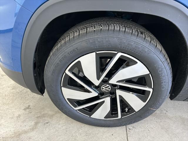 new 2025 Volkswagen Atlas car, priced at $45,943