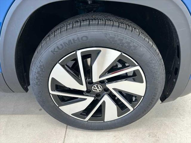 new 2025 Volkswagen Atlas car, priced at $49,364