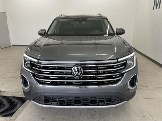 new 2024 Volkswagen Atlas car, priced at $47,426