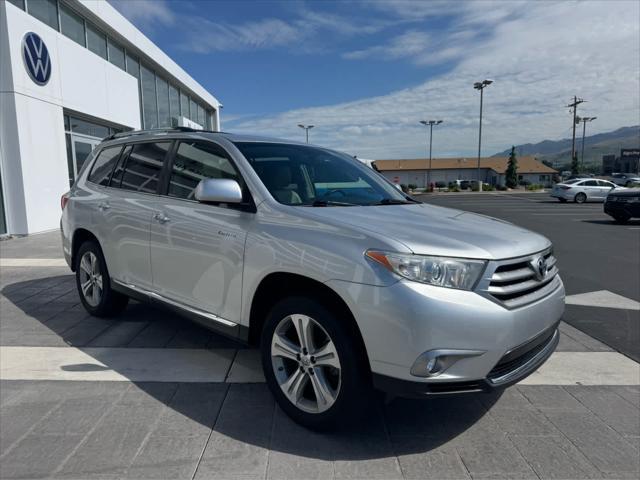 used 2013 Toyota Highlander car, priced at $16,999