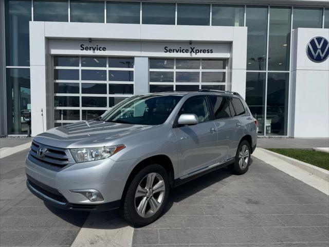 used 2013 Toyota Highlander car, priced at $16,999
