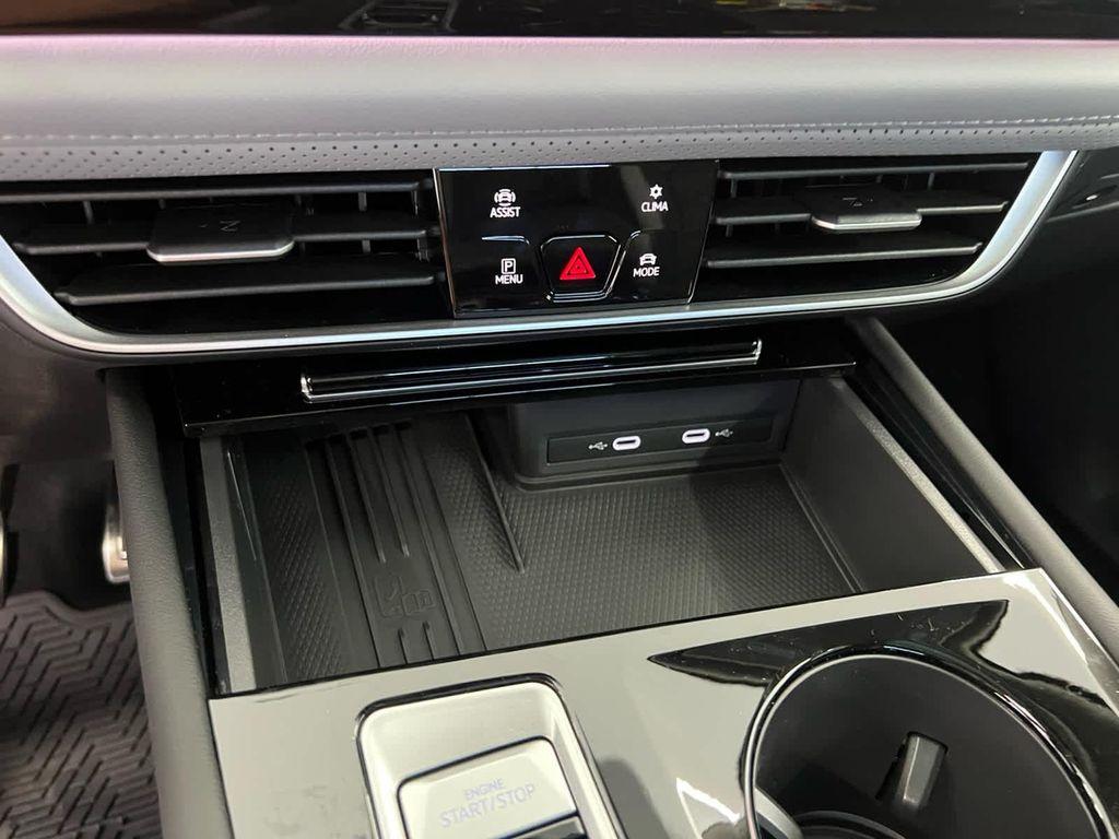 new 2025 Volkswagen Atlas car, priced at $47,461