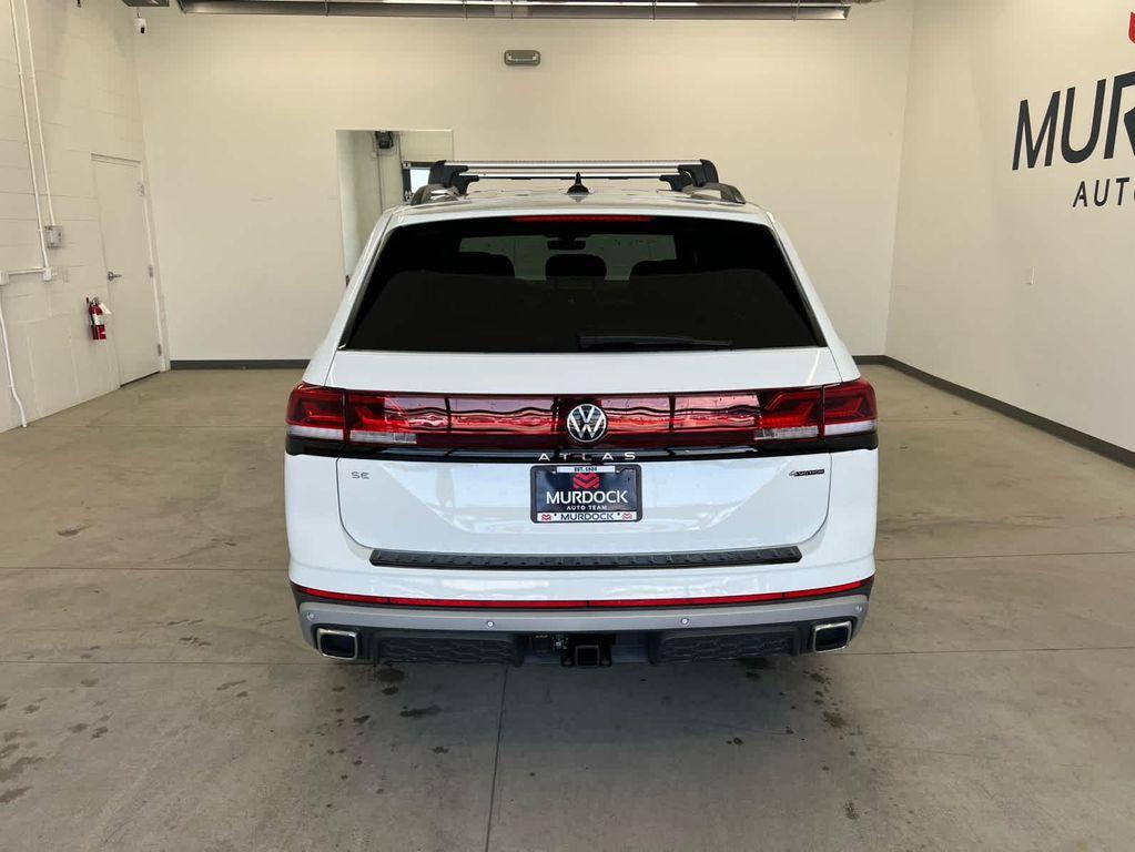 new 2025 Volkswagen Atlas car, priced at $47,461