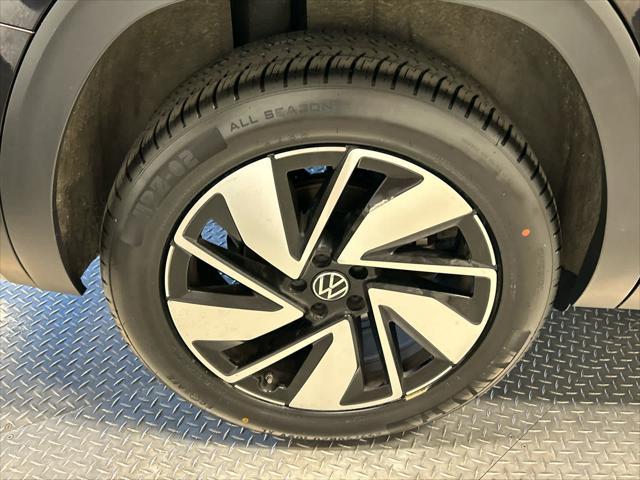 used 2024 Volkswagen Atlas car, priced at $33,499