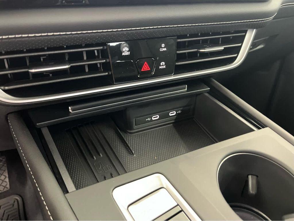 new 2025 Volkswagen Atlas car, priced at $40,522