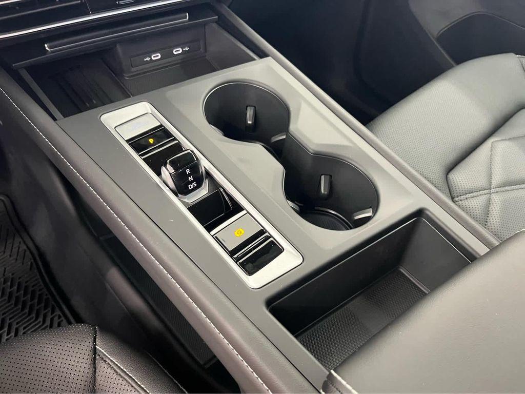 new 2025 Volkswagen Atlas car, priced at $40,522