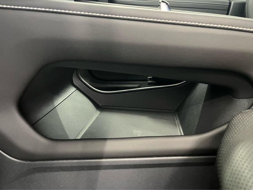 new 2025 Volkswagen Atlas car, priced at $40,522